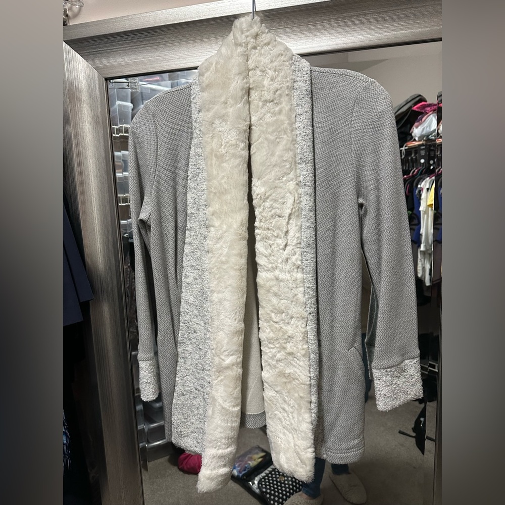 Beautiful light gray jacket with white faux fur collar. Worn once.